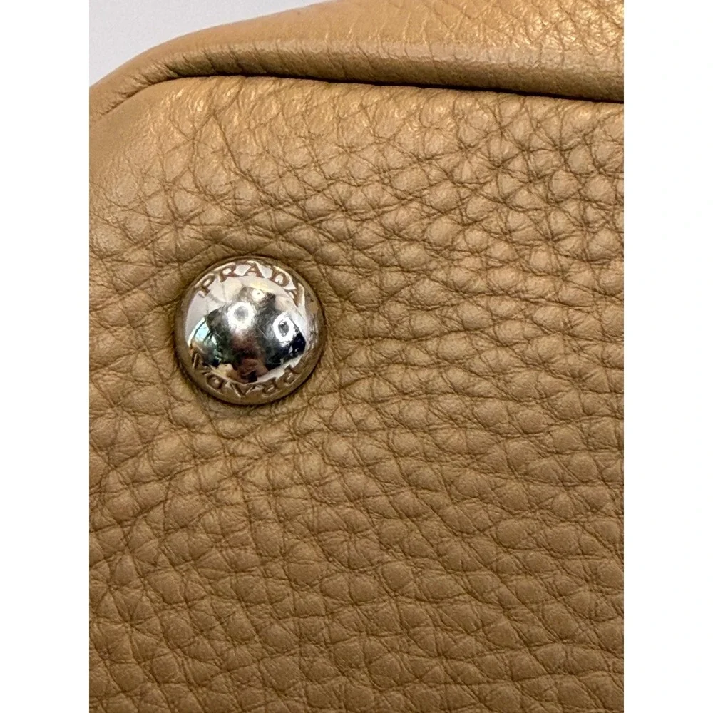 Prada Vitello Daino Phenix Leather Satchel Bag Tan Camel Silver Logo Y2K 90s‎